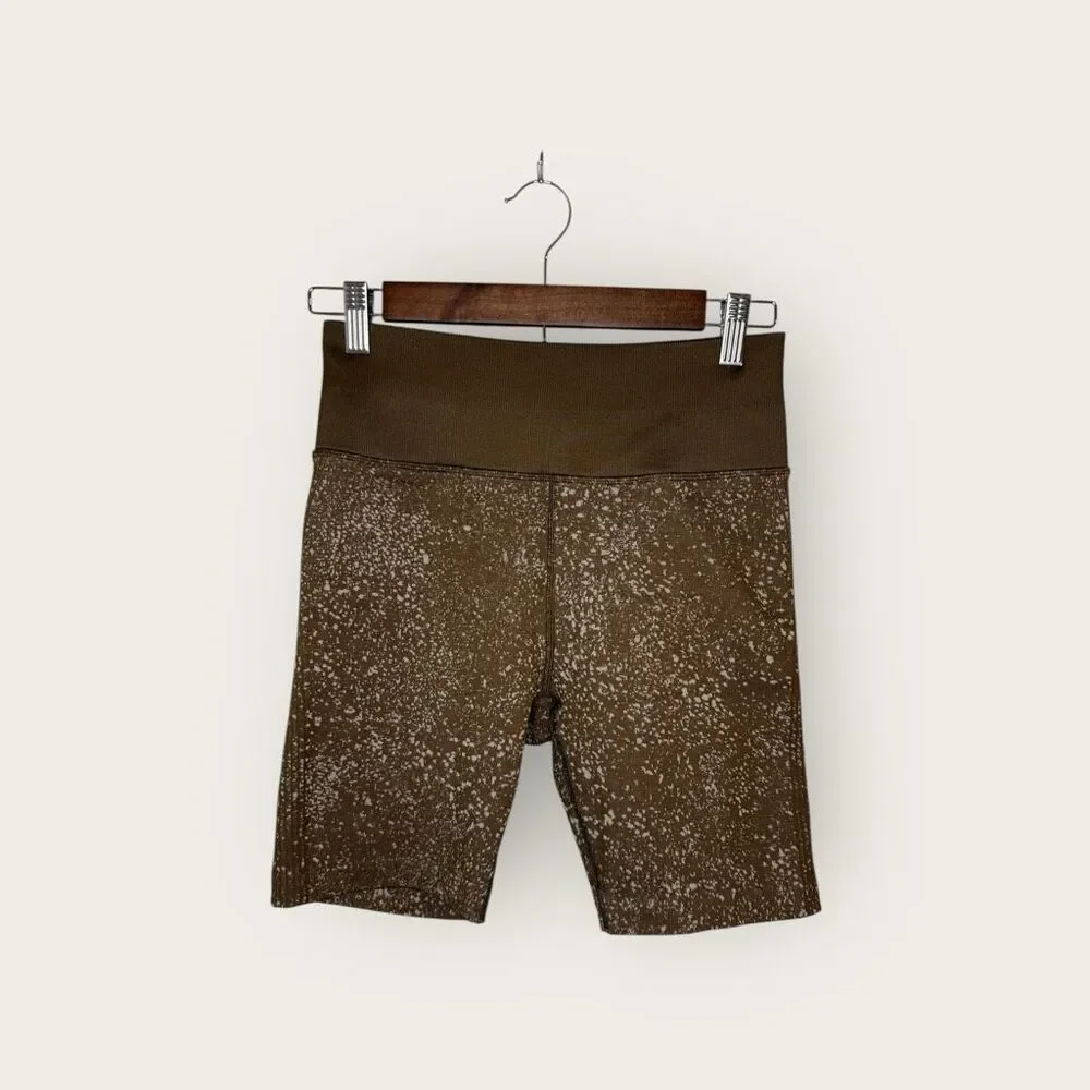 Lululemon Ebb to Street High-Rise Short 8